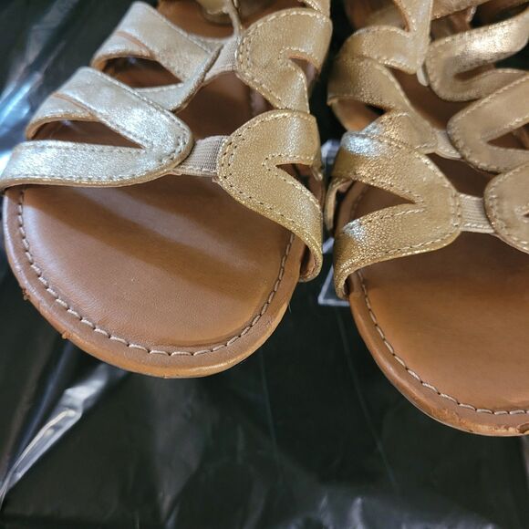 Cloudwalkers Gina Gold Metallic Sandals Galdiator Womens Sz 8 Zip Back - Picture 11 of 11